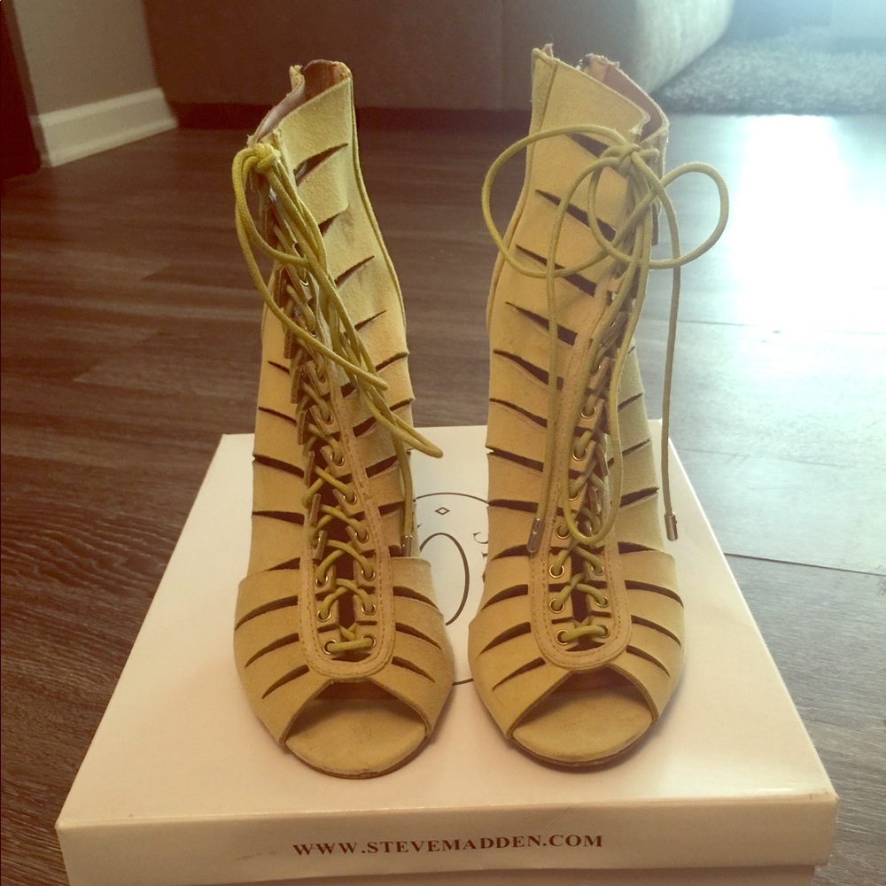 Steven Madden ladies shoes 👠 8.5